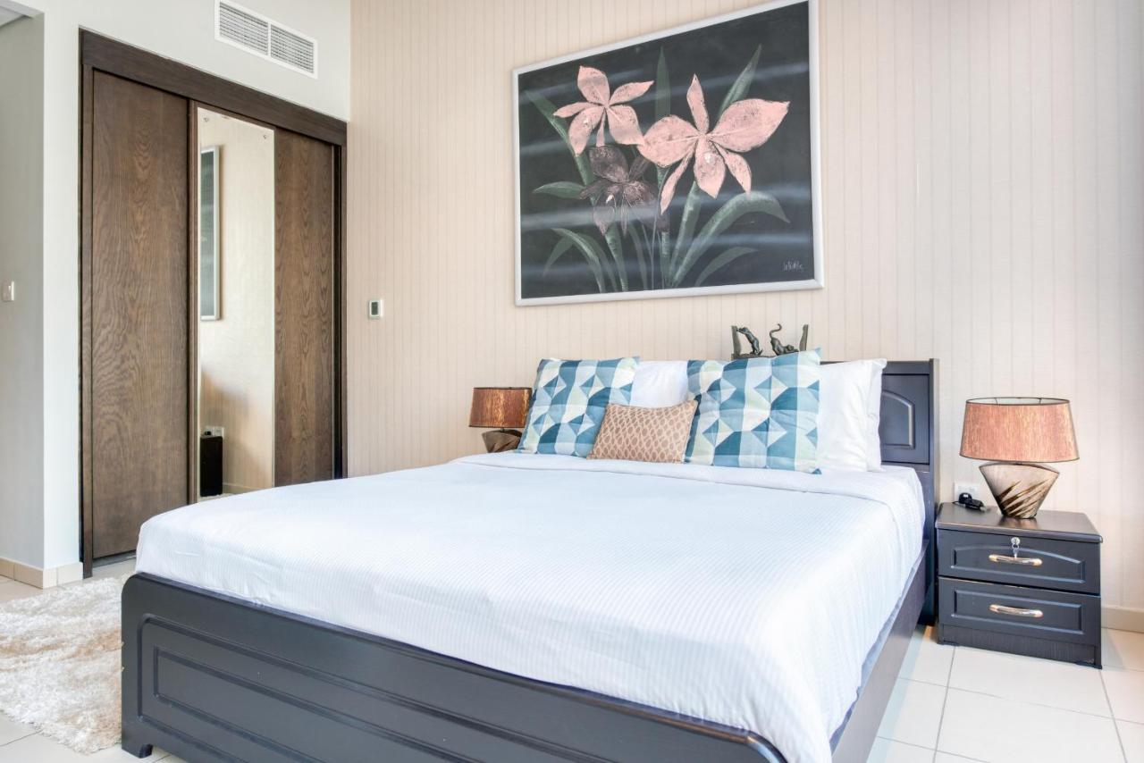 Maison Privee - Big, Bright, Luxury Marina Views Apt Next To Beach ดูไบ ภายนอก รูปภาพ