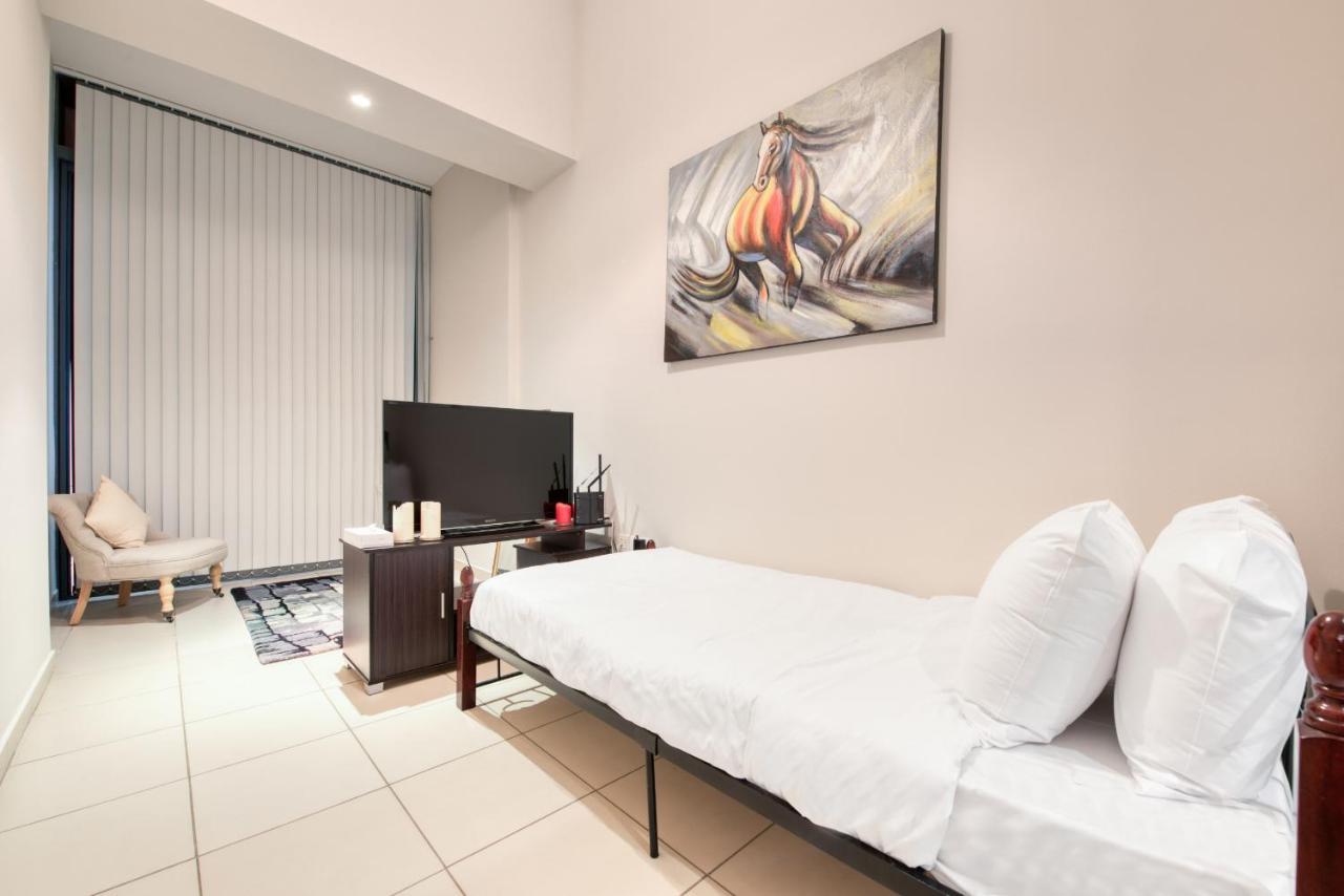 Maison Privee - Big, Bright, Luxury Marina Views Apt Next To Beach ดูไบ ภายนอก รูปภาพ